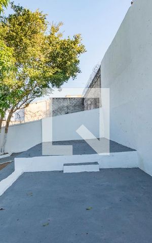 Casa à venda com 408m², 3 quartos e 2 vagas Casa à venda com 408m², 3 quartos e 2 vagasQuintal