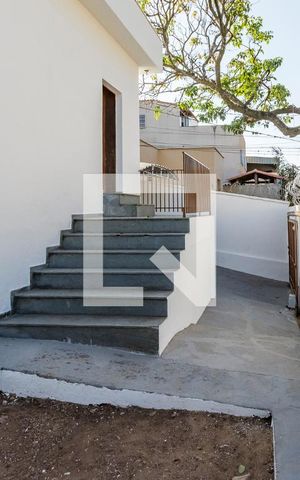 Casa à venda com 408m², 3 quartos e 2 vagas Casa à venda com 408m², 3 quartos e 2 vagasQuintal