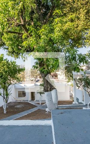 Casa à venda com 408m², 3 quartos e 2 vagas Casa à venda com 408m², 3 quartos e 2 vagasQuintal