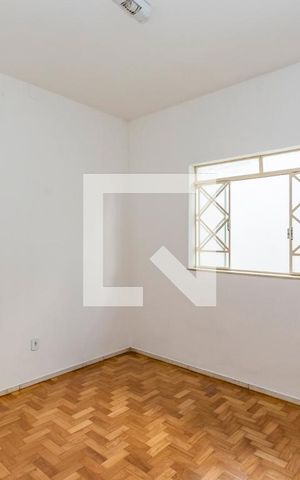 Casa à venda com 408m², 3 quartos e 2 vagas Casa à venda com 408m², 3 quartos e 2 vagasQuarto 2
