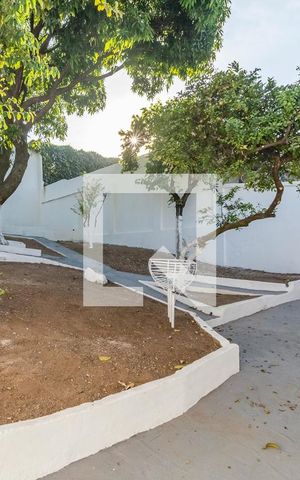 Casa à venda com 408m², 3 quartos e 2 vagas Casa à venda com 408m², 3 quartos e 2 vagasQuintal