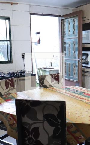 Casa à venda com 112m², 3 quartos e 2 vagasCozinha
