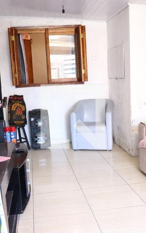 Casa à venda com 112m², 3 quartos e 2 vagasSala