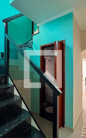 Casa à venda com 377m², 3 quartos e 6 vagas Casa à venda com 377m², 3 quartos e 6 vagasCorredor