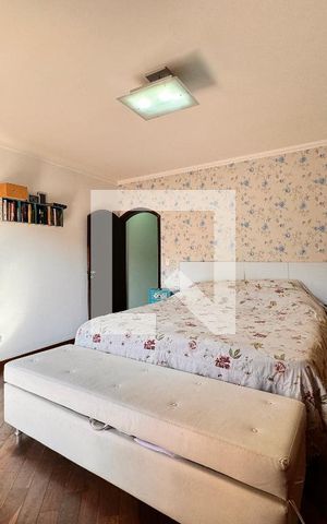 Casa à venda com 377m², 3 quartos e 6 vagas Casa à venda com 377m², 3 quartos e 6 vagasSuíte