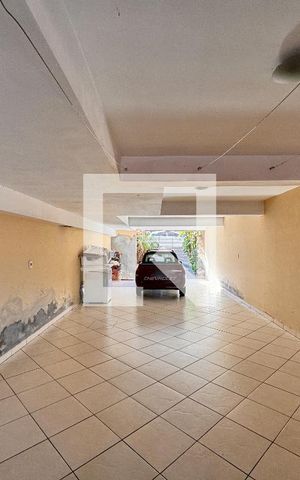 Casa à venda com 377m², 3 quartos e 6 vagas Casa à venda com 377m², 3 quartos e 6 vagasGaragem
