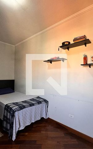 Casa à venda com 377m², 3 quartos e 6 vagas Casa à venda com 377m², 3 quartos e 6 vagasQuarto 1
