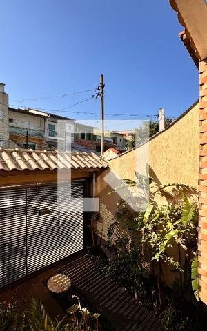 Casa à venda com 377m², 3 quartos e 6 vagas Casa à venda com 377m², 3 quartos e 6 vagasGaragem