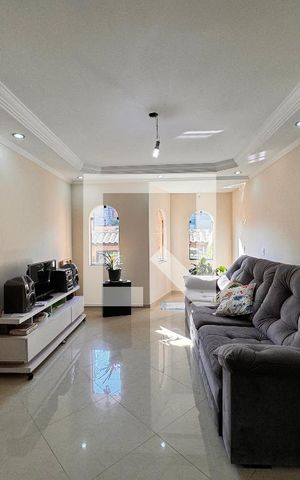 Casa à venda com 377m², 3 quartos e 6 vagas Casa à venda com 377m², 3 quartos e 6 vagasSala