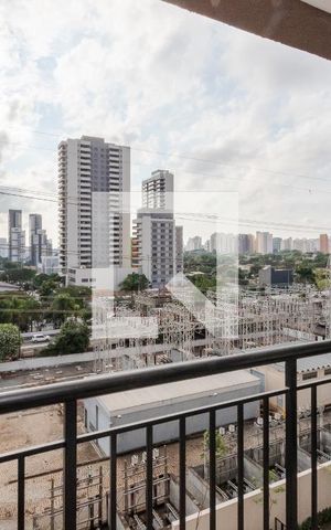 Studio para alugar com 24m², 1 quarto e sem vaga Studio para alugar com 24m², 1 quarto e sem vagaVaranda Studio