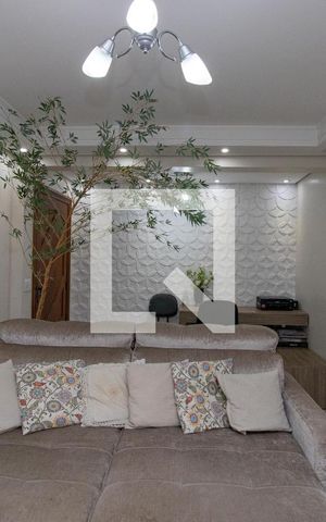 Casa à venda com 120m², 2 quartos e 4 vagas Casa à venda com 120m², 2 quartos e 4 vagasSala