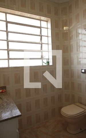 Casa à venda com 262m², 4 quartos e 3 vagasBanheiro