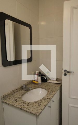 Casa à venda com 262m², 4 quartos e 3 vagasBanheiro da Suíte 2