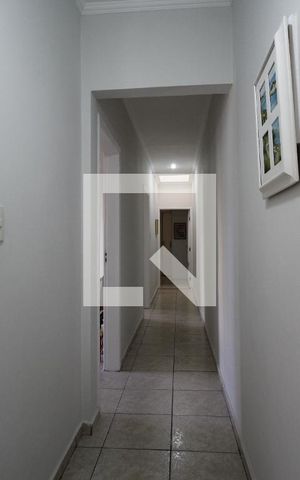 Casa à venda com 262m², 4 quartos e 3 vagasCorredor