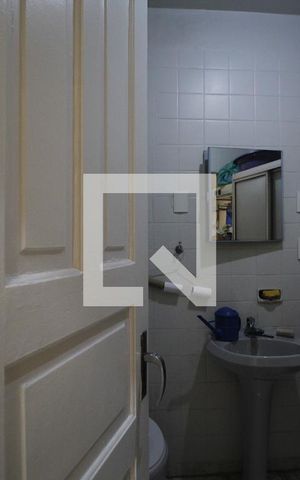 Casa à venda com 262m², 4 quartos e 3 vagasBanheiro 2