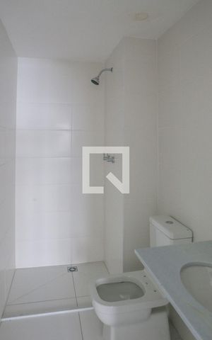 Apartamento à venda com 51m², 1 quarto e 1 vaga Apartamento à venda com 51m², 1 quarto e 1 vagaBanheiro da Suíte