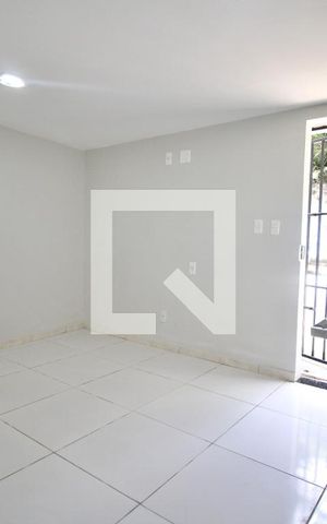 Studio para alugar com 42m², 1 quarto e sem vaga Studio para alugar com 42m², 1 quarto e sem vagaStudio