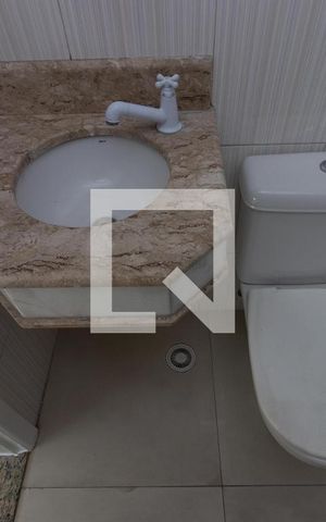 Casa à venda com 80m², 2 quartos e 2 vagas Casa à venda com 80m², 2 quartos e 2 vagasLavabo