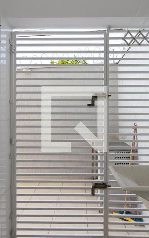 Casa à venda com 80m², 2 quartos e 2 vagas Casa à venda com 80m², 2 quartos e 2 vagasÁrea de Serviço