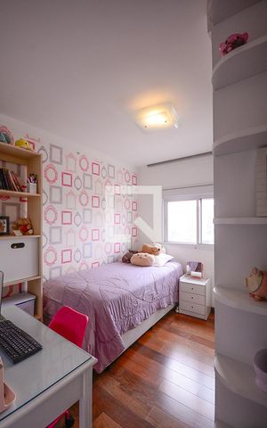 Apartamento à venda com 121m², 3 quartos e 2 vagasQuarto 1 