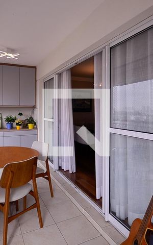 Apartamento à venda com 121m², 3 quartos e 2 vagasSala - Varanda 