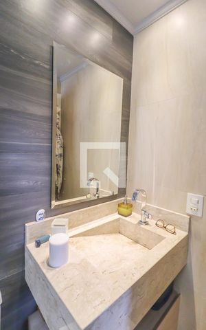 Apartamento à venda com 131m², 3 quartos e 3 vagas Apartamento à venda com 131m², 3 quartos e 3 vagasSuíte 2