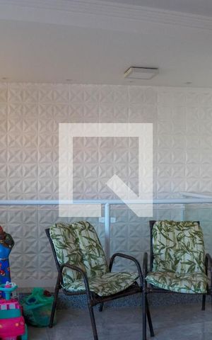 Casa à venda com 110m², 3 quartos e 3 vagasSala