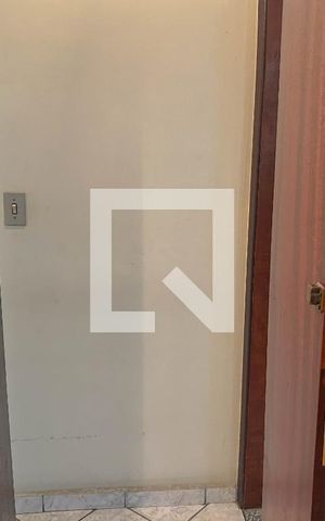 Casa à venda com 150m², 3 quartos e 5 vagas Casa à venda com 150m², 3 quartos e 5 vagasLavabo