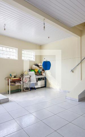 Casa à venda com 160m², 2 quartos e 1 vaga Casa à venda com 160m², 2 quartos e 1 vagaEdícula