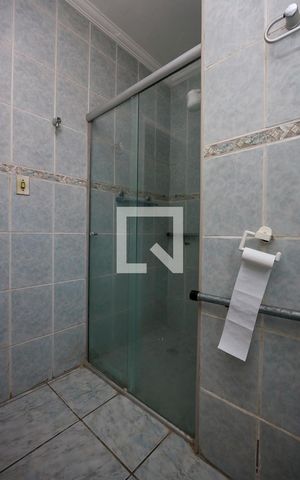 Casa à venda com 160m², 2 quartos e 1 vaga Casa à venda com 160m², 2 quartos e 1 vagaBanheiro