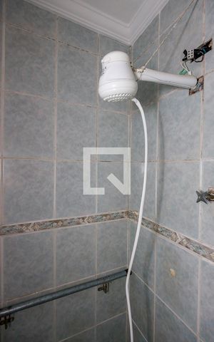 Casa à venda com 160m², 2 quartos e 1 vaga Casa à venda com 160m², 2 quartos e 1 vagaBanheiro