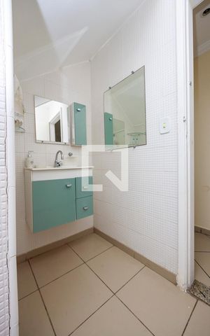Casa à venda com 160m², 2 quartos e 1 vaga Casa à venda com 160m², 2 quartos e 1 vagaLavabo