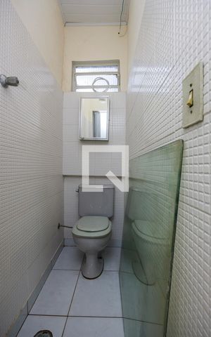 Casa à venda com 160m², 2 quartos e 1 vaga Casa à venda com 160m², 2 quartos e 1 vagaEdícula