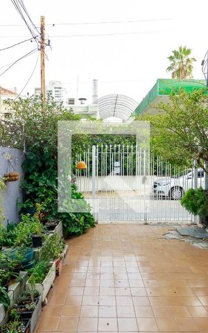 Casa à venda com 160m², 2 quartos e 1 vaga Casa à venda com 160m², 2 quartos e 1 vagaGaragem