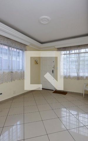 Casa à venda com 160m², 2 quartos e 1 vaga Casa à venda com 160m², 2 quartos e 1 vagaSala