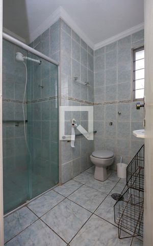 Casa à venda com 160m², 2 quartos e 1 vaga Casa à venda com 160m², 2 quartos e 1 vagaBanheiro