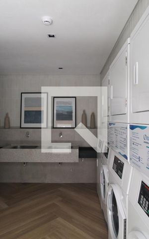 Apartamento à venda com 41m², 2 quartos e sem vagaÁrea Comum - Lavanderia