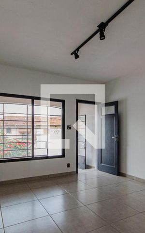 Casa à venda com 160m², 2 quartos e 1 vagaSala