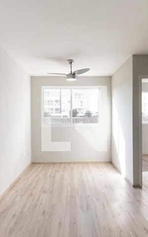 Apartamento para alugar com 42m², 2 quartos e sem vaga Apartamento para alugar com 42m², 2 quartos e sem vagaSala
