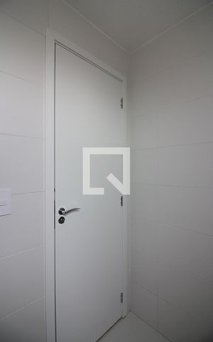 Apartamento à venda com 75m², 3 quartos e 2 vagasQuarto 1 - Suíte Banheiro 