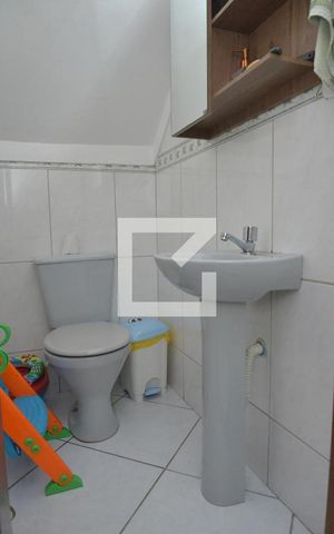 Casa à venda com 150m², 4 quartos e 2 vagasBanheiro Social