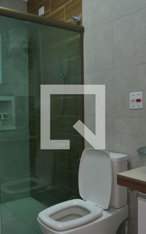 Casa à venda com 150m², 4 quartos e 2 vagasBanheiro Social
