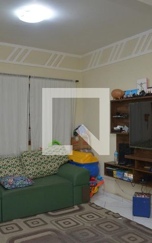 Casa à venda com 150m², 4 quartos e 2 vagasSala