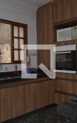 Casa à venda com 150m², 4 quartos e 2 vagasCozinha - Armários