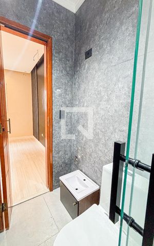 Apartamento à venda com 100m², 2 quartos e 1 vaga Apartamento à venda com 100m², 2 quartos e 1 vagaBanheiro da Suíte