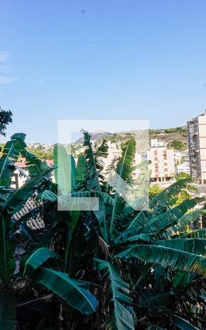 Casa de condomínio à venda com 450m², 4 quartos e 2 vagas Casa de condomínio à venda com 450m², 4 quartos e 2 vagasvista Quarto 3