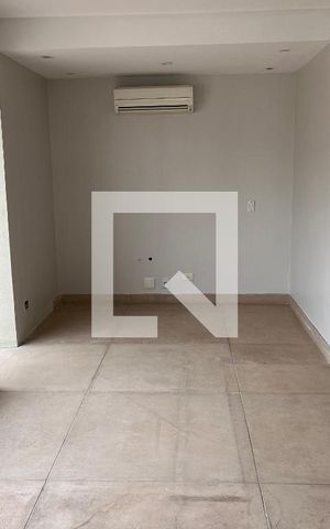 Apartamento para alugar com 200m², 3 quartos e 3 vagasCobertura