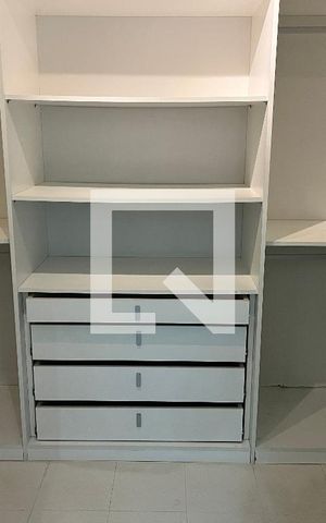 Apartamento para alugar com 200m², 3 quartos e 3 vagasCloset da suíte 2
