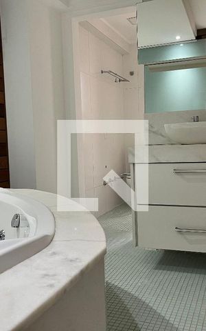 Apartamento para alugar com 200m², 3 quartos e 3 vagasBanheiro da Suíte 2
