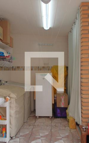 Casa à venda com 145m², 3 quartos e 1 vagaLavanderia